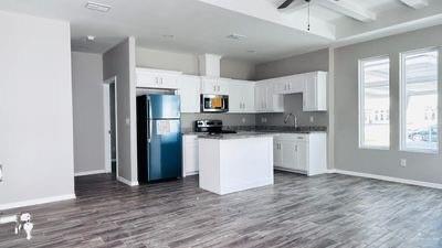 Foto del edificio - 5102 N Dahlia St