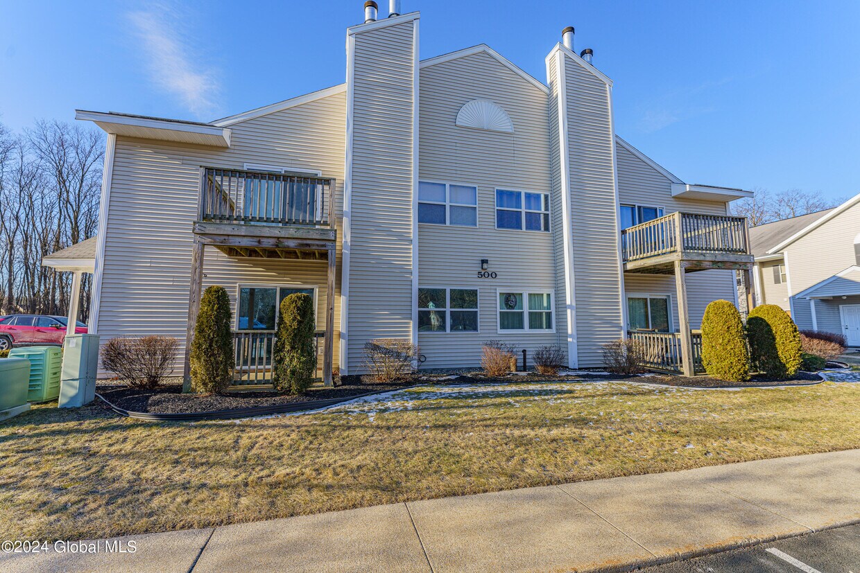 504 Greenwich Dr, Albany, NY 12203 Condo for Rent in Albany, NY