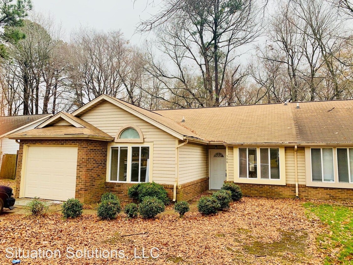 Foto principal - 3 br, 2 bath House - 508 Charter Oak Drive