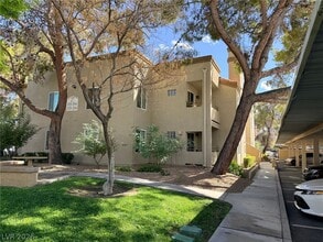 Building Photo - 3145 E Flamingo Rd