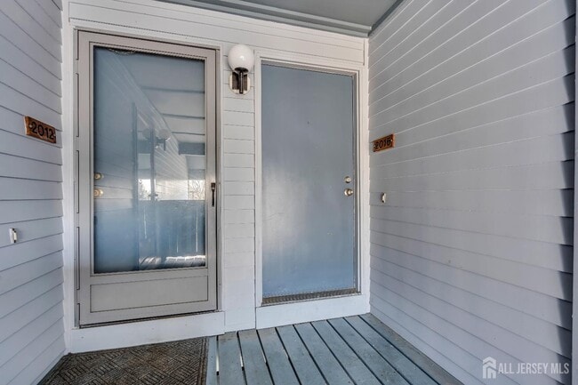 Building Photo - 2016 Aspen Dr