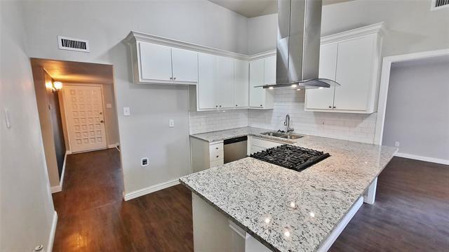 Foto del edificio - 1320 Iris Ln