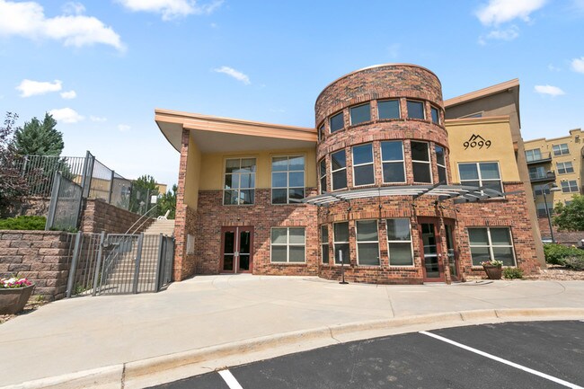 Building Photo - 9019 E Panorama Cir