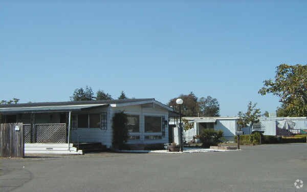 Primary Photo - 3127 Santa Rosa Ave