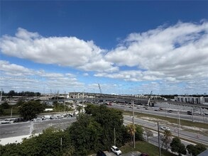 Building Photo - 15600 NW 7th Ave