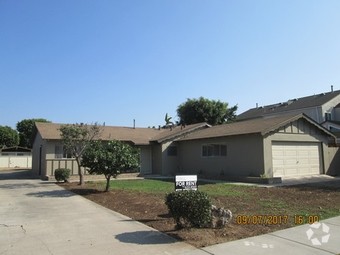 Primary Photo - 2542 Elden Ave