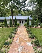 Building Photo - 103 S Alta Vista Dr