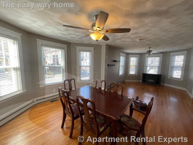 Foto del edificio - 112 Boston Ave