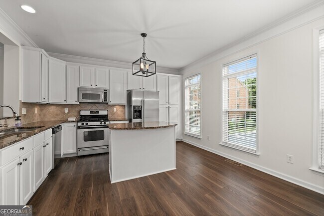 Building Photo - 4637 Wehunt Commons Dr