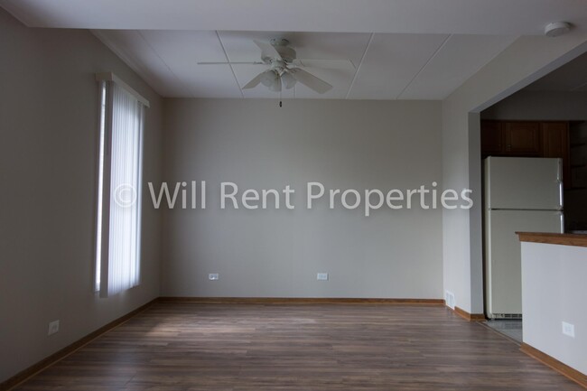 Building Photo - 11200 S Roberts Rd