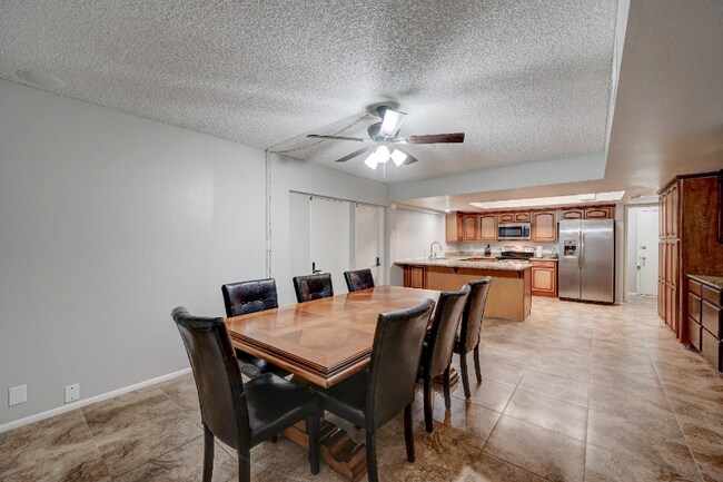 Foto del edificio - 4625 W Morten Ave