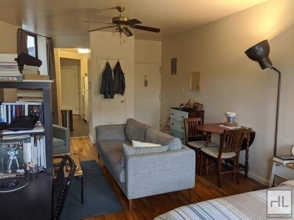 Building Photo - Spacious Studio on Tompkins