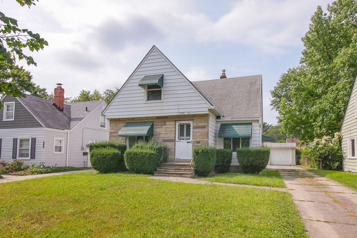 6850 Greenleaf Ave, Parma Heights, OH 44130 House Rental in Parma