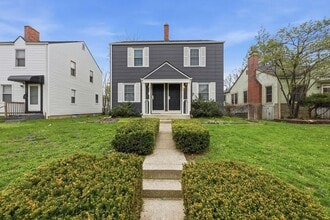 Building Photo - 737 E Mithoff St
