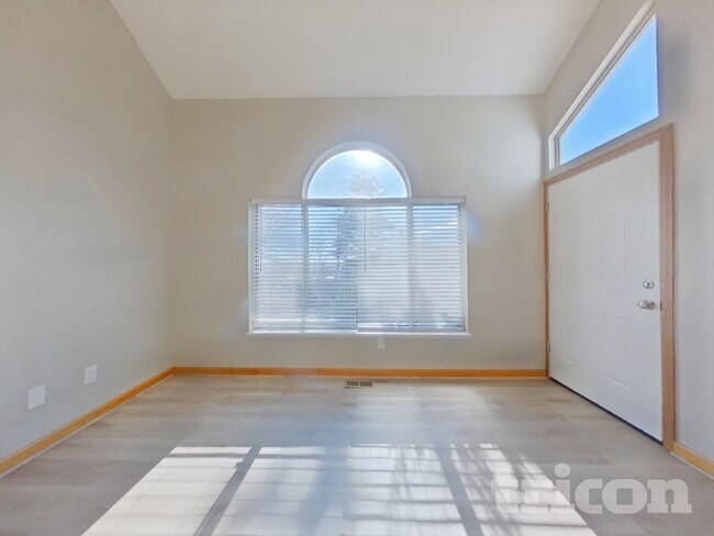 Foto del edificio - 14652 E Bellewood Pl