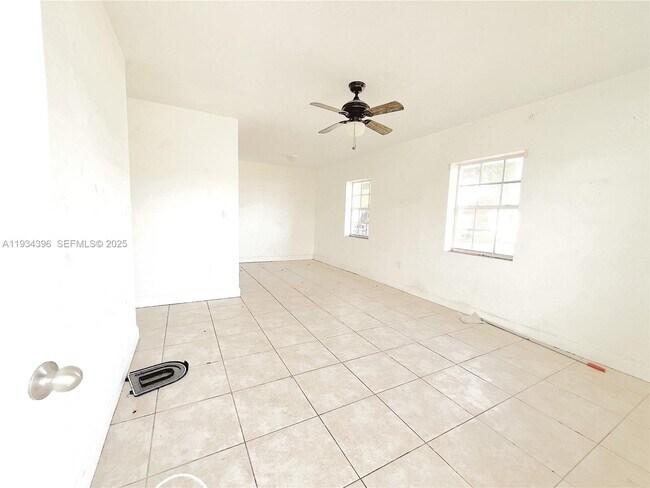 Foto del edificio - 15410 NW 29th Ct