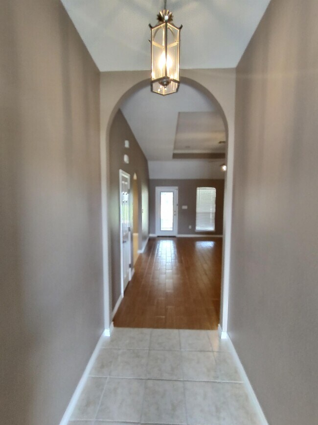 Foto del edificio - 5330 Wellington Ln