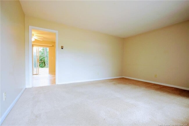 Building Photo - 257 Fawn Rd