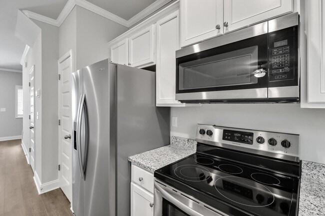 Building Photo - 15 Sprayberry Rd