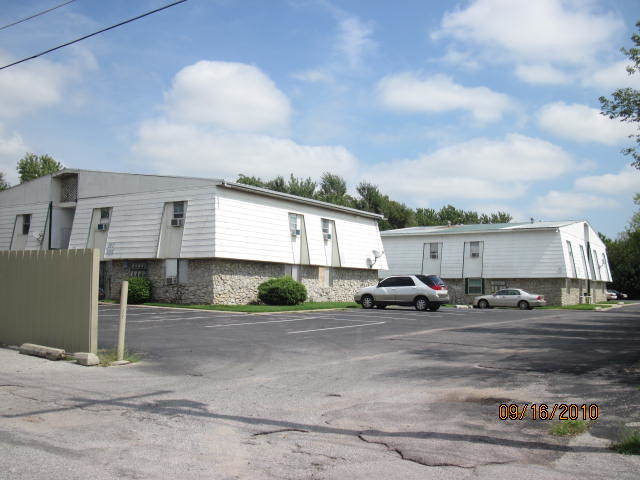 Primary Photo - 1124 N Tela Dr