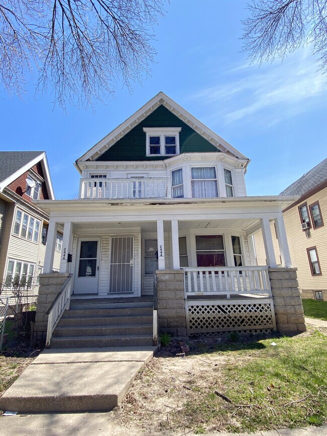 Building Photo - 2444-2446 N 44th St