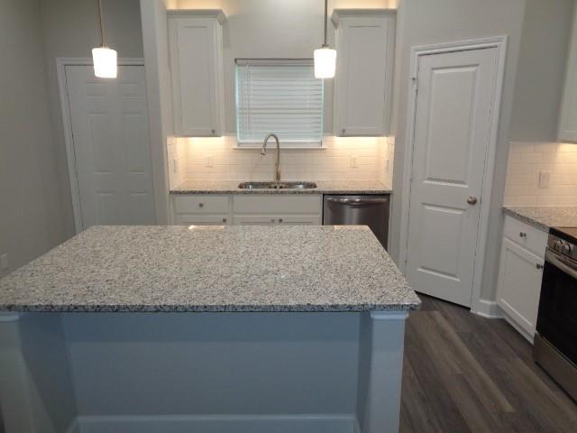Building Photo - 402 Cherokee Dr