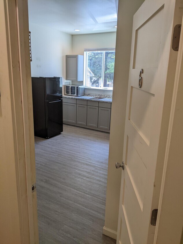 Foto principal - 314 S Asbury St