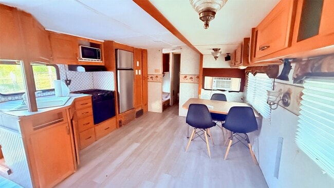 Foto del edificio - 6806 Treefern Dr