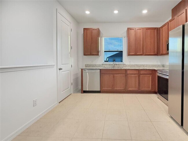 Foto del edificio - 6502 Rover Wy