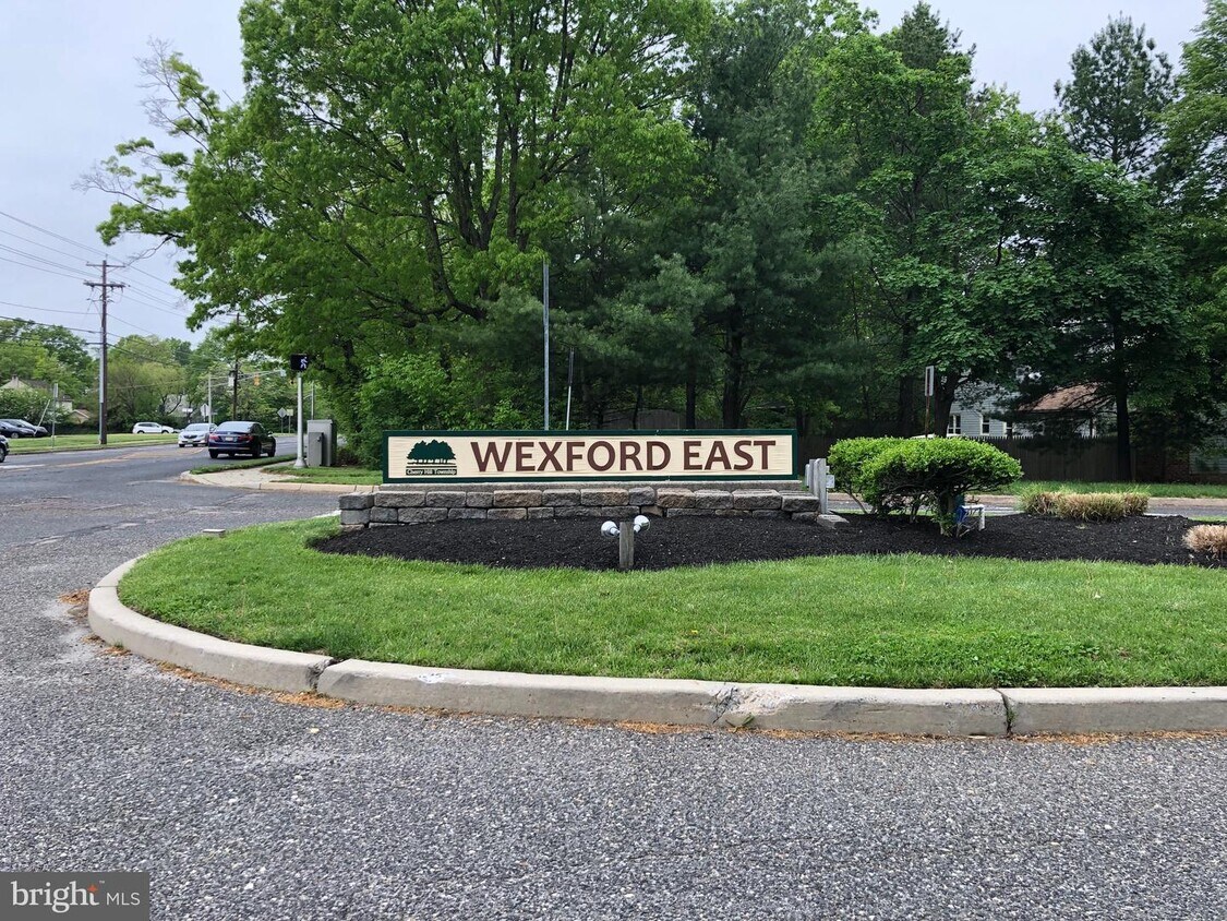 Building Photo - 20 Oakley Dr