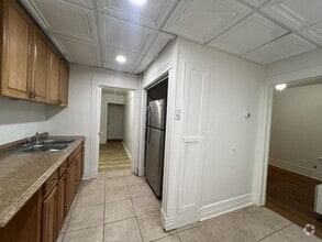 Building Photo - 531 Hamilton St