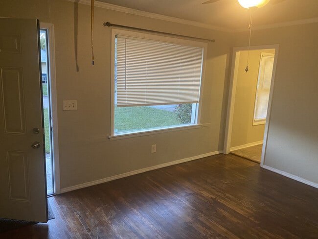 Building Photo - North Tulsa Home