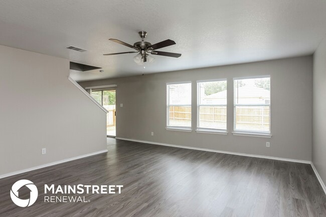 Building Photo - 105 Brahma Way
