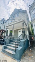 Building Photo - 131 S 8th St