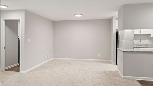 Building Photo - Heritage at Leesburg