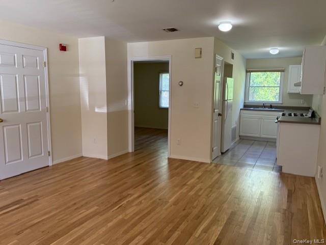 Building Photo - 124 Sylvan Ave