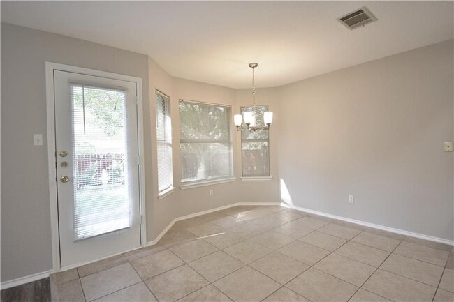 Building Photo - 1156 Tetbury Ln