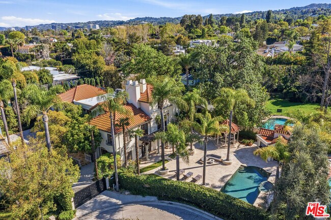 Foto del edificio - 17230 Silver Ln