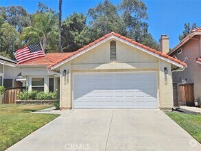 Building Photo - 24460 Leafwood Dr