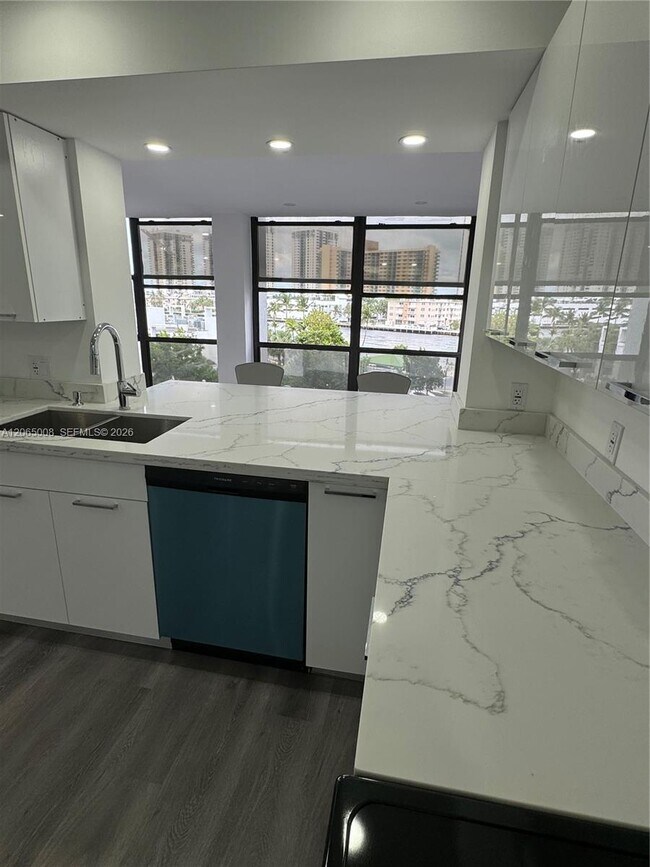 Foto del edificio - 800 Parkview Dr