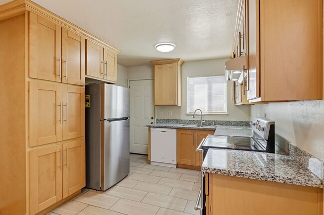 Foto del edificio - 1559 S Wolfe Rd