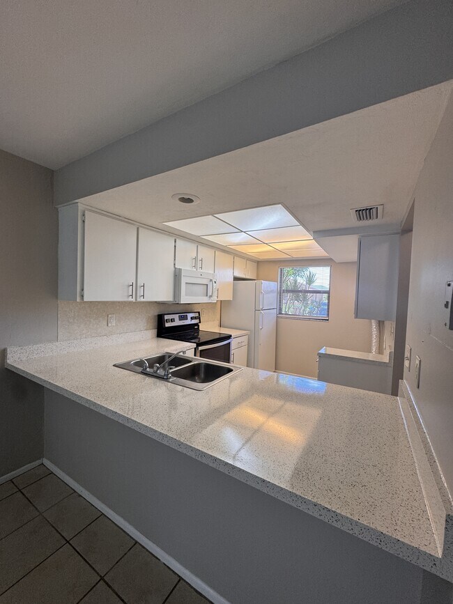 Foto del edificio - 4111 SW 7th Pl