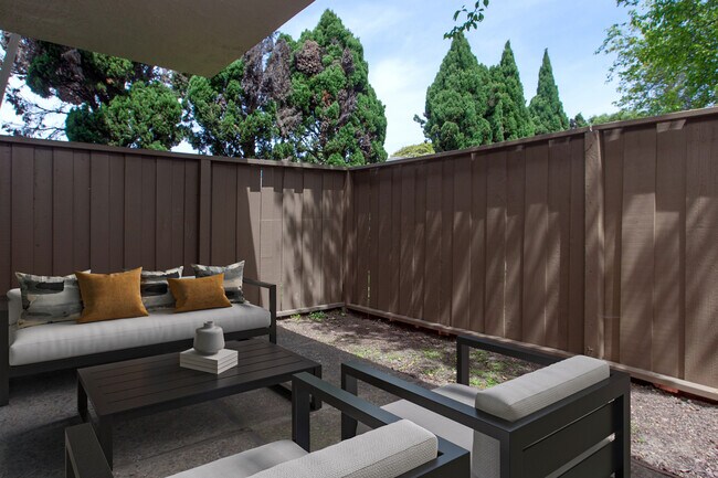 Foto del edificio - Montoya Garden