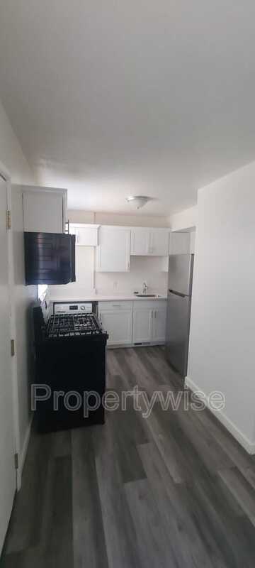 Primary Photo - 1054 W 1520 N