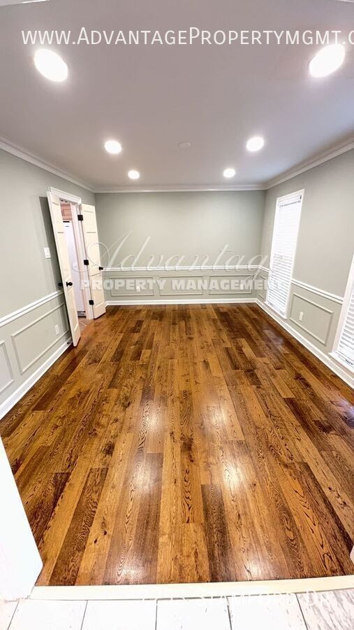 Building Photo - 7253 Stamford Dr