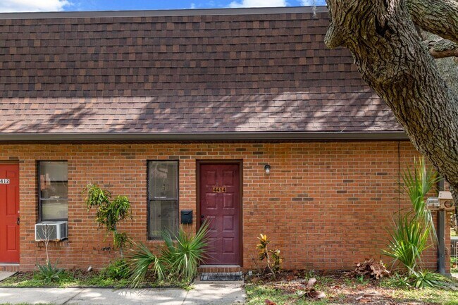 Building Photo - 4414 Overlook Dr