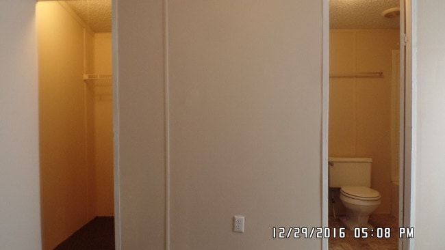 master bathroom and closet - 3535 Roberts Ave