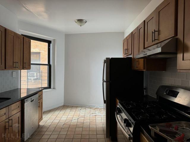 Building Photo - 2 bedroom in FLUSHING NY 11358