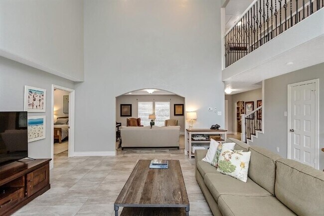 Foto del edificio - 11010 Holly Springs Dr