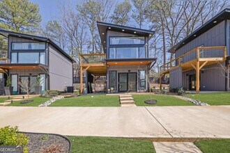 Building Photo - 3120 Godby Rd